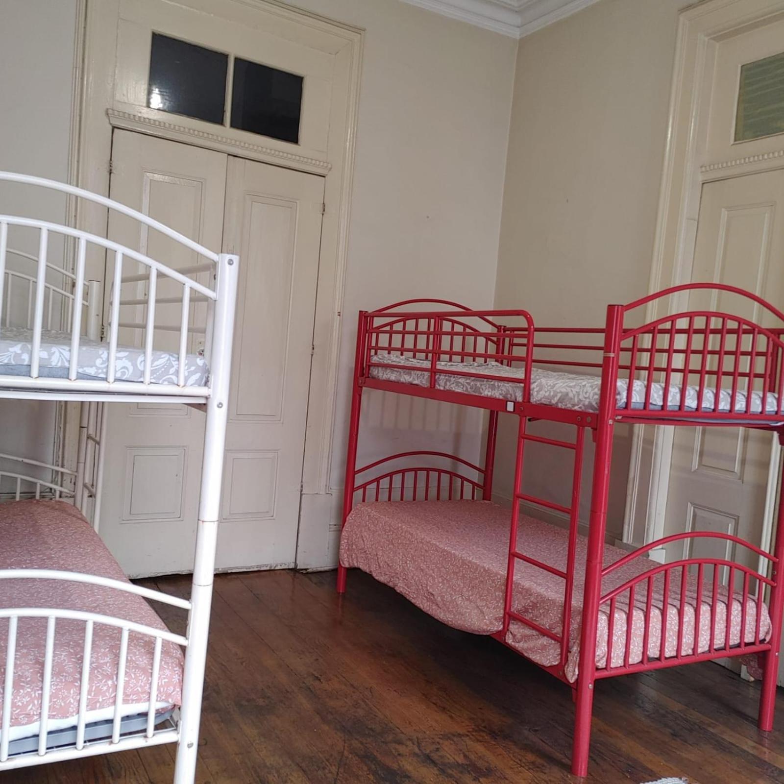Dans L'Atelier Hostel Unidade Porta Nova 布拉加 外观 照片